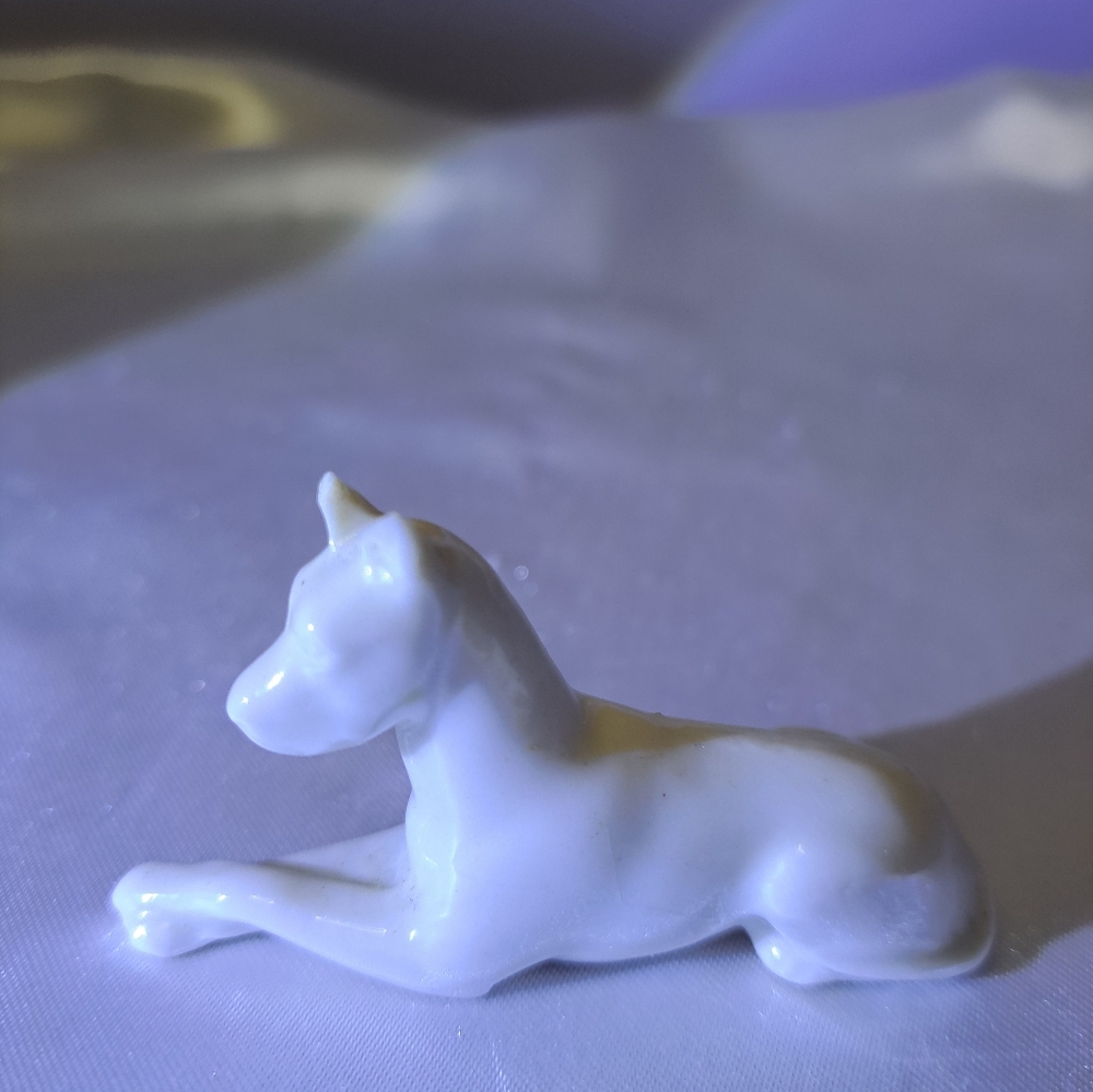 Glass/Porcelin Dog - Picture 4 of 6